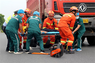 云南沛县道路救援